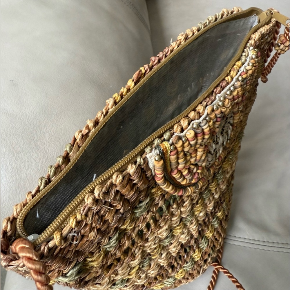 Handcrafted Brown Woven Straw Shoulder Bag - Picture 9 of 12